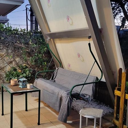 M&M Airport Stop Garden Apartment Szpáta Kültér fotó