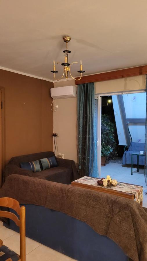 M&M Airport Stop Garden Apartment Szpáta Kültér fotó