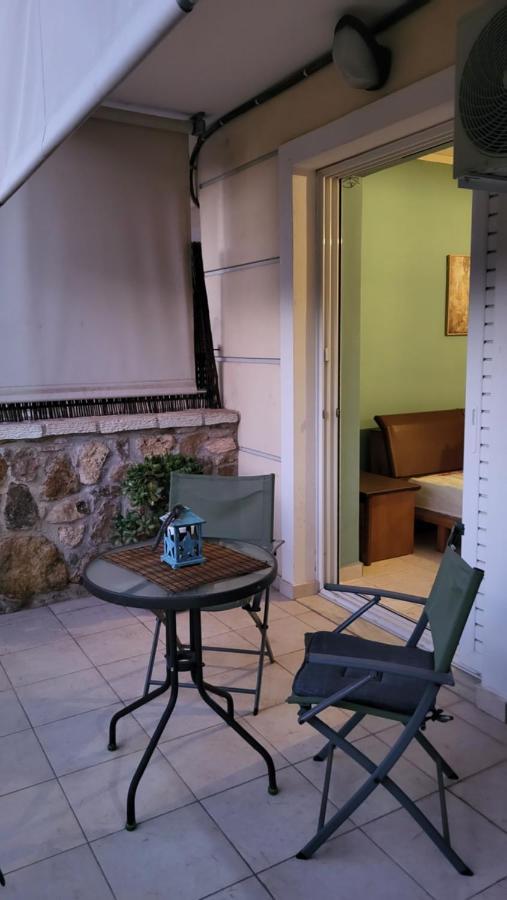 M&M Airport Stop Garden Apartment Szpáta Kültér fotó